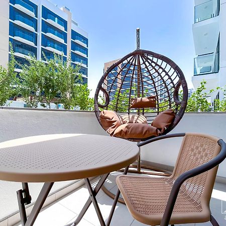 Charming Studio With Balcony In Azizi Riviera 두바이 외부 사진