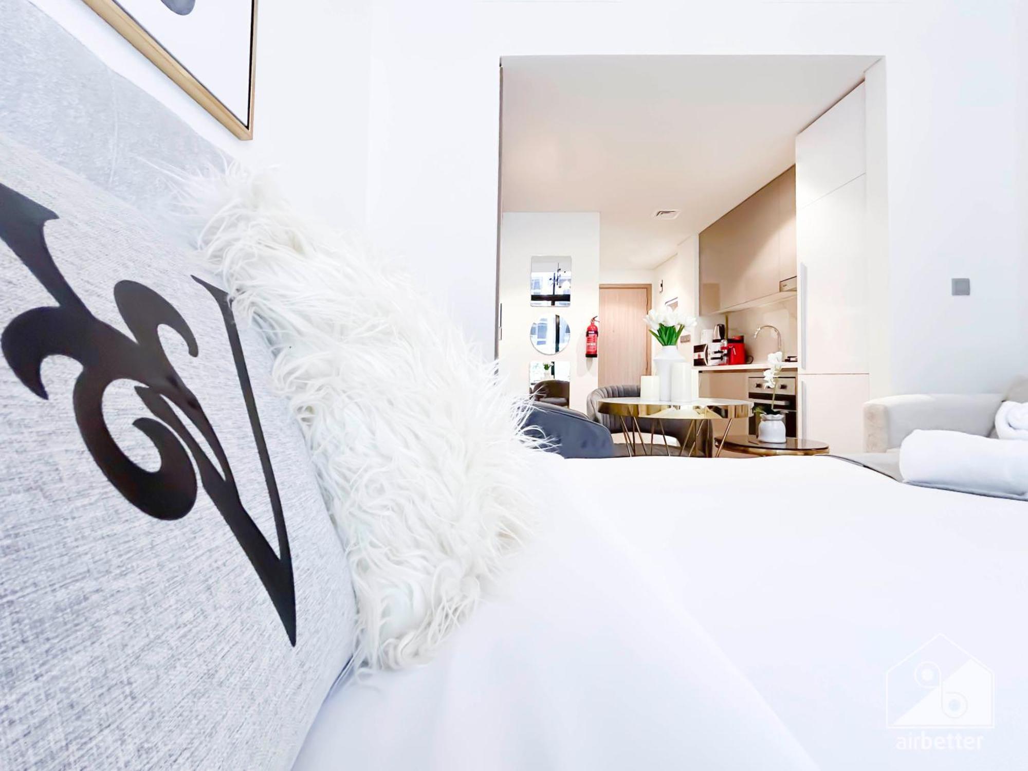Charming Studio With Balcony In Azizi Riviera 두바이 외부 사진